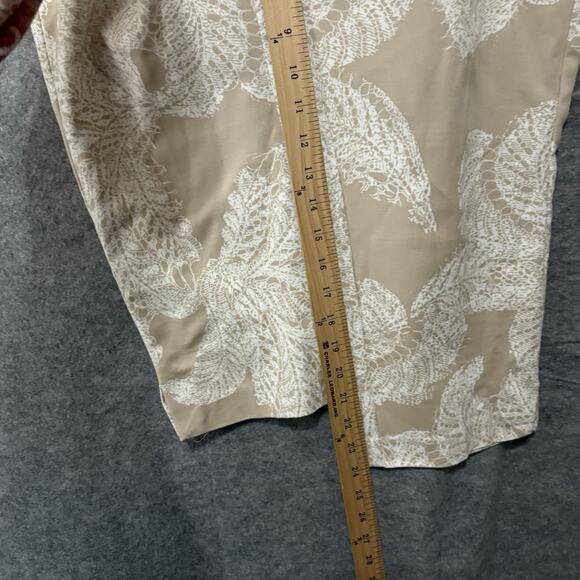 Chicos So Slimming Crop Pants Womens Sz 1 US 8 Tan Cream Foliage Stretch - Picture 6 of 8